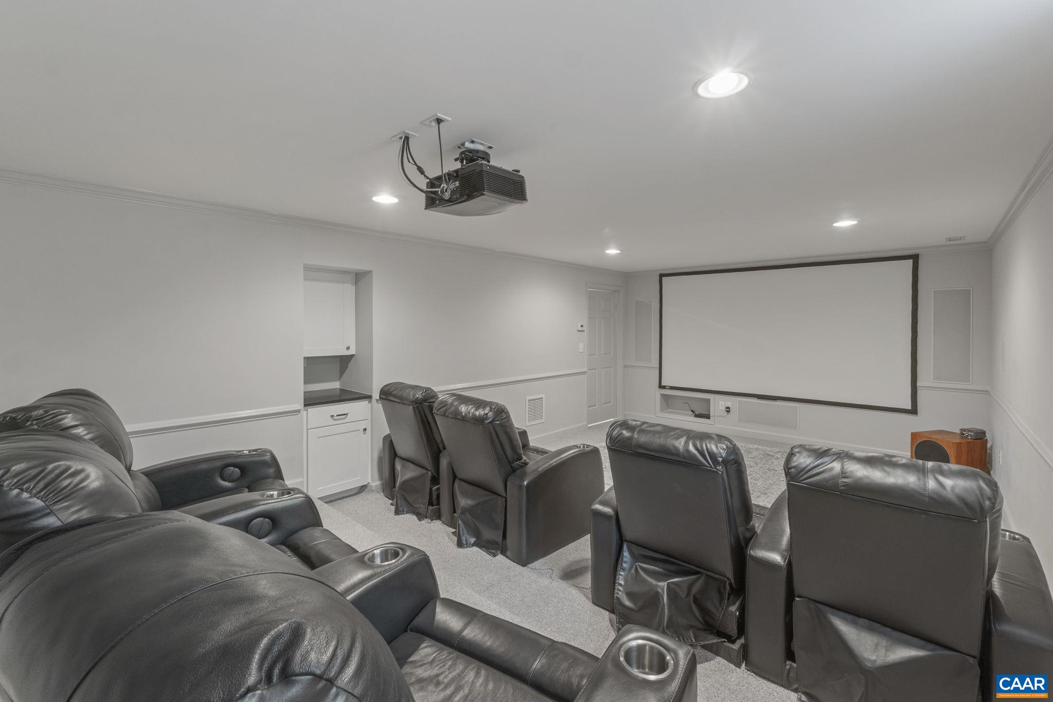 872 FLORDON DR