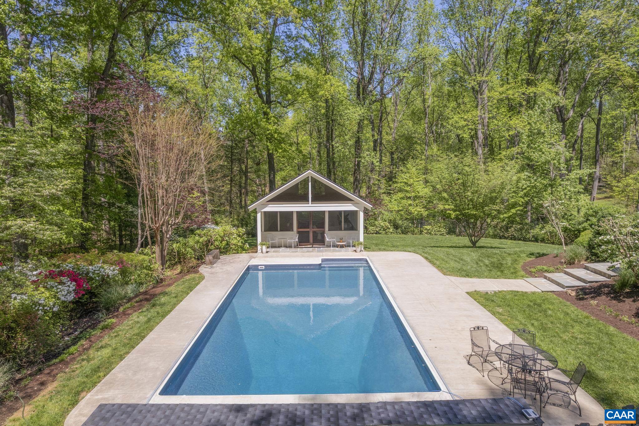 872 FLORDON DR