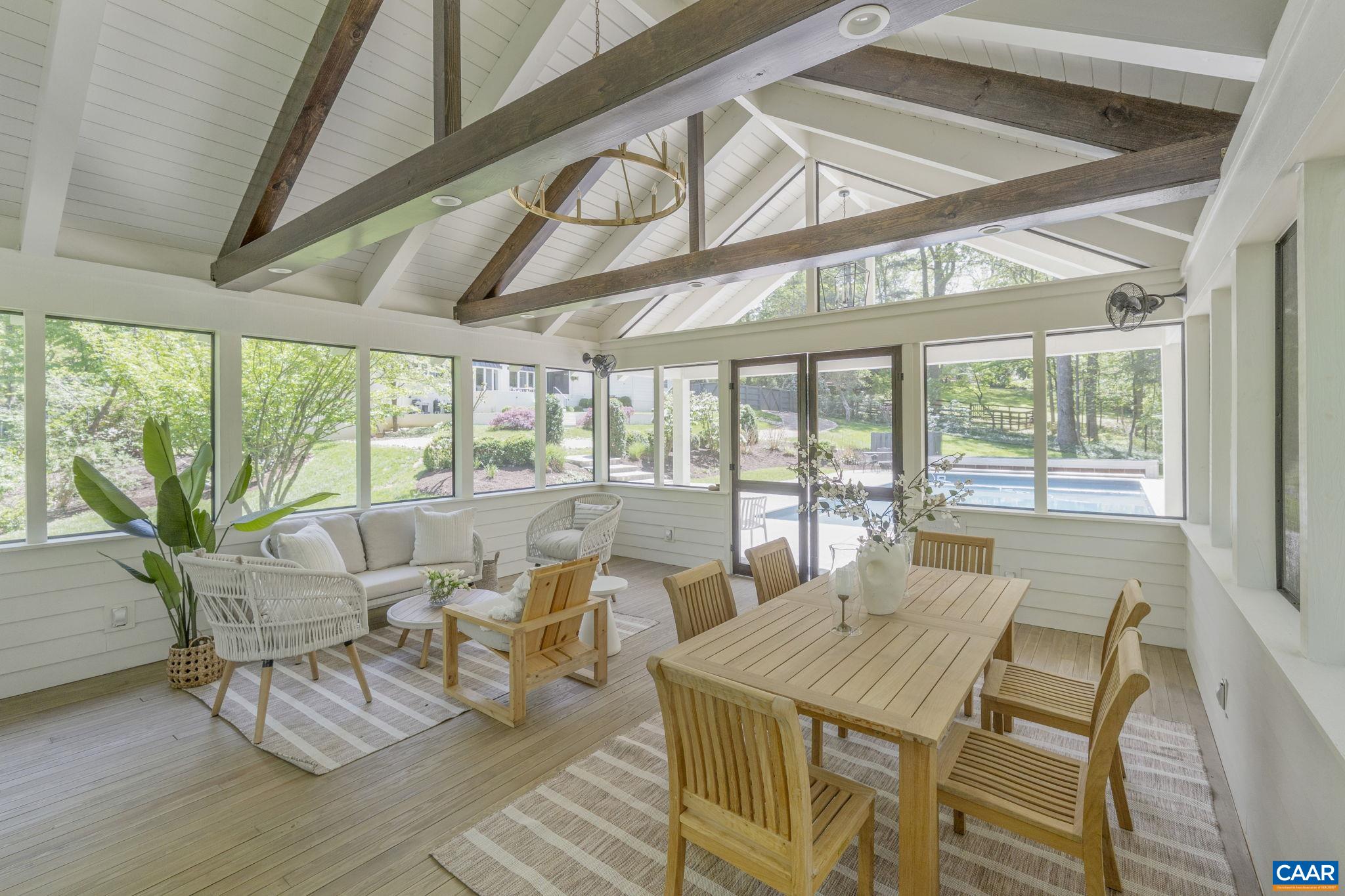 872 FLORDON DR