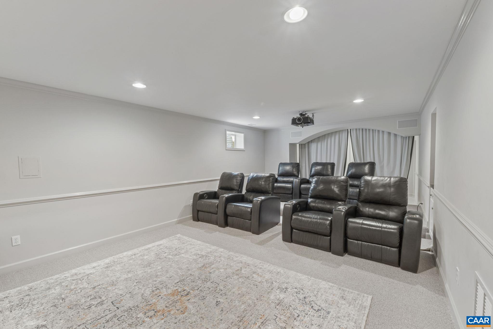 872 FLORDON DR