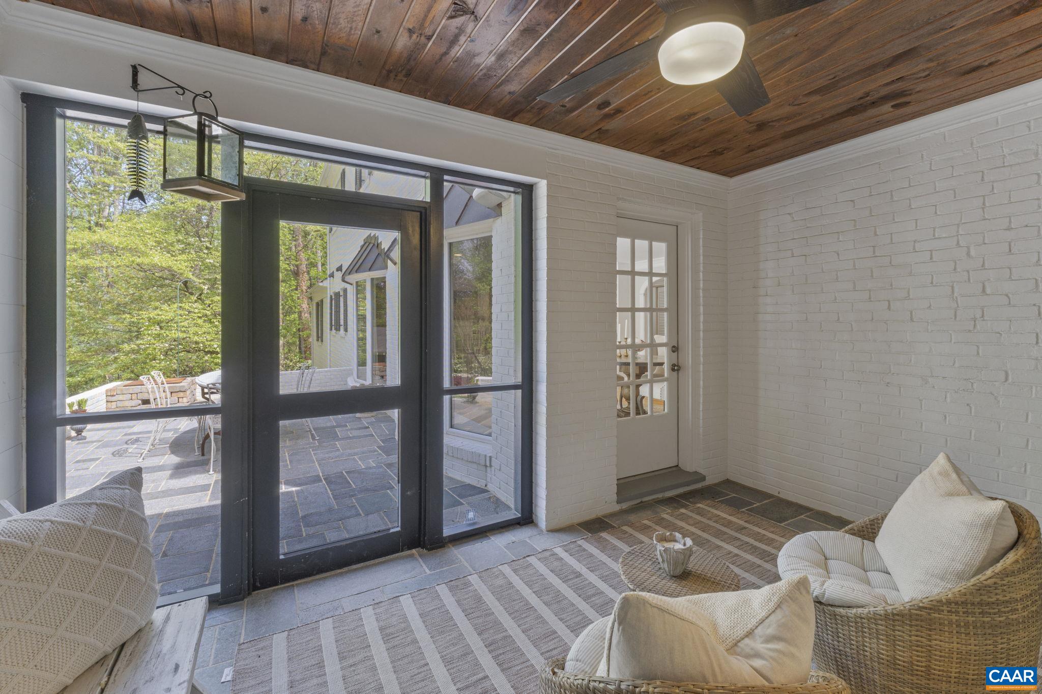 872 FLORDON DR