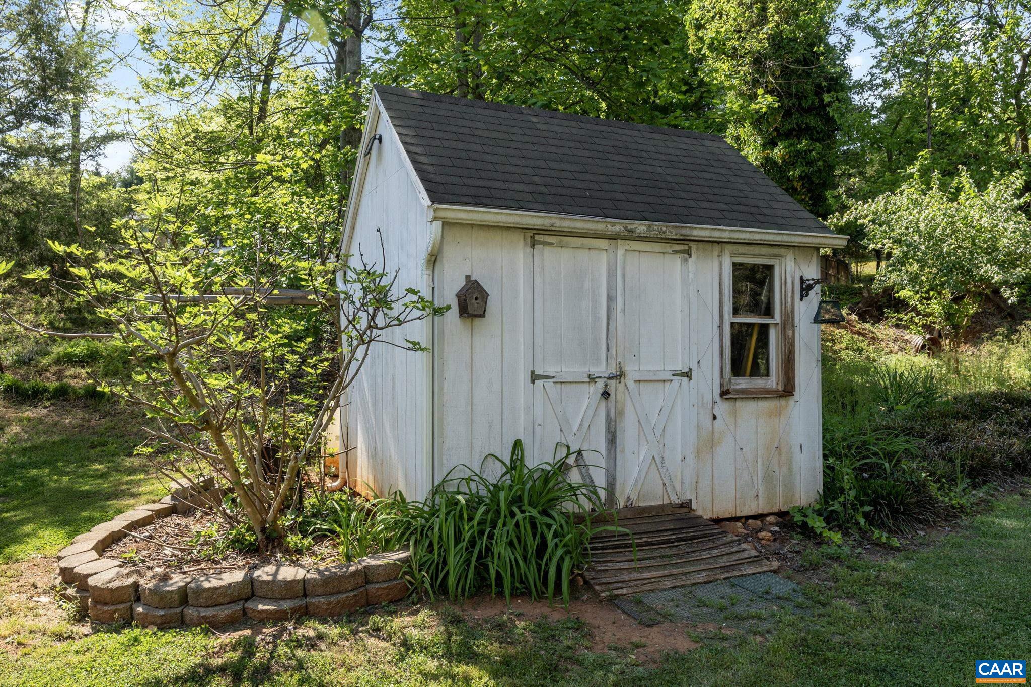 525 DEBENHAM CT