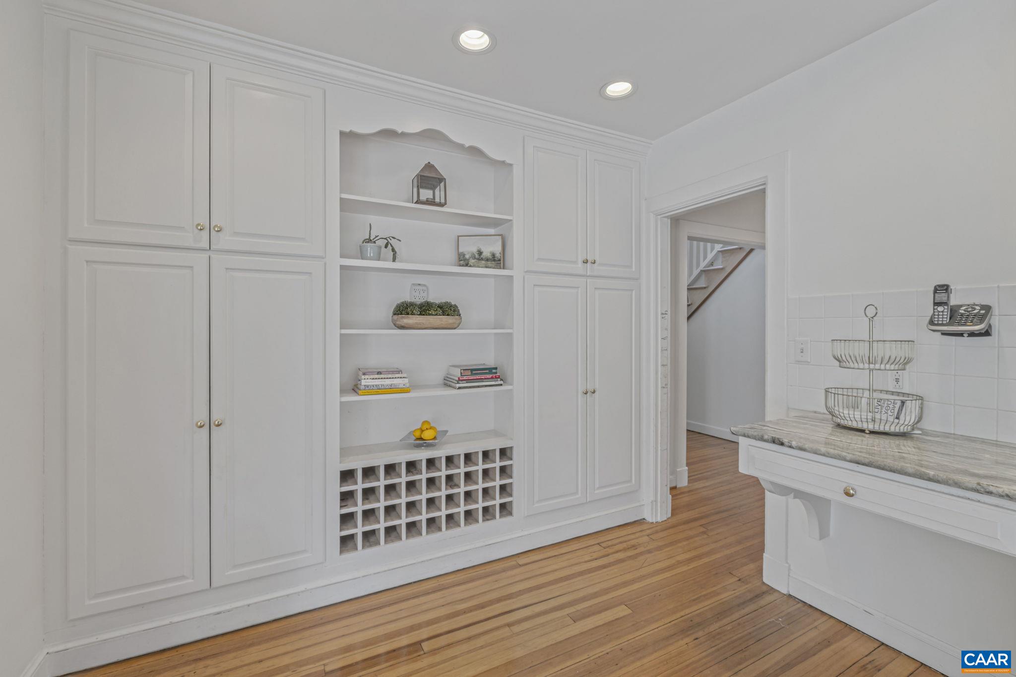 525 DEBENHAM CT
