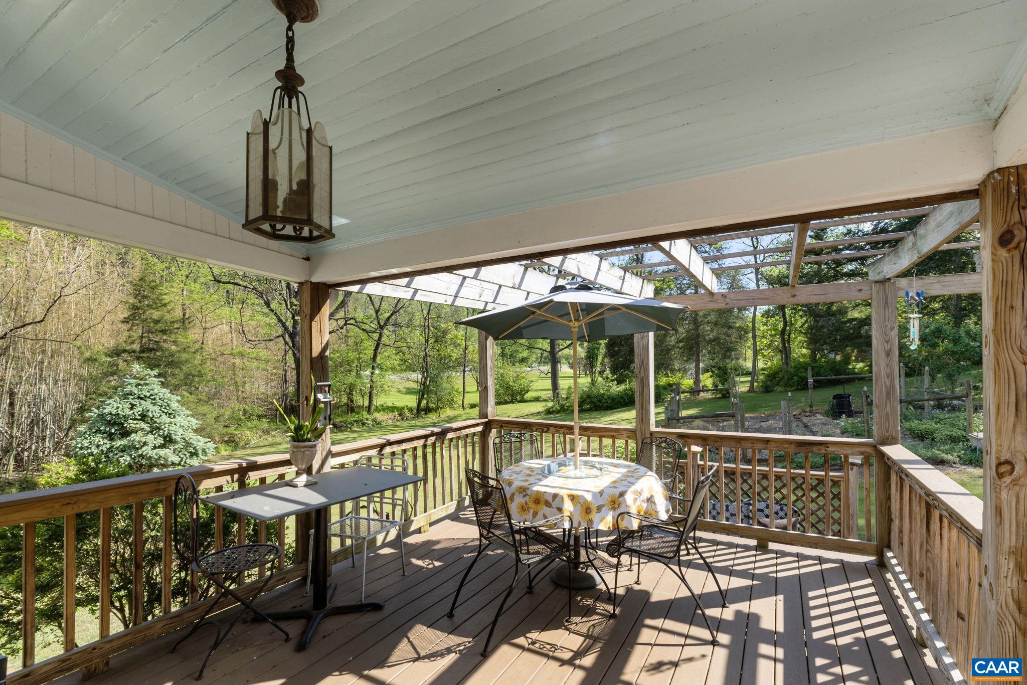 525 DEBENHAM CT