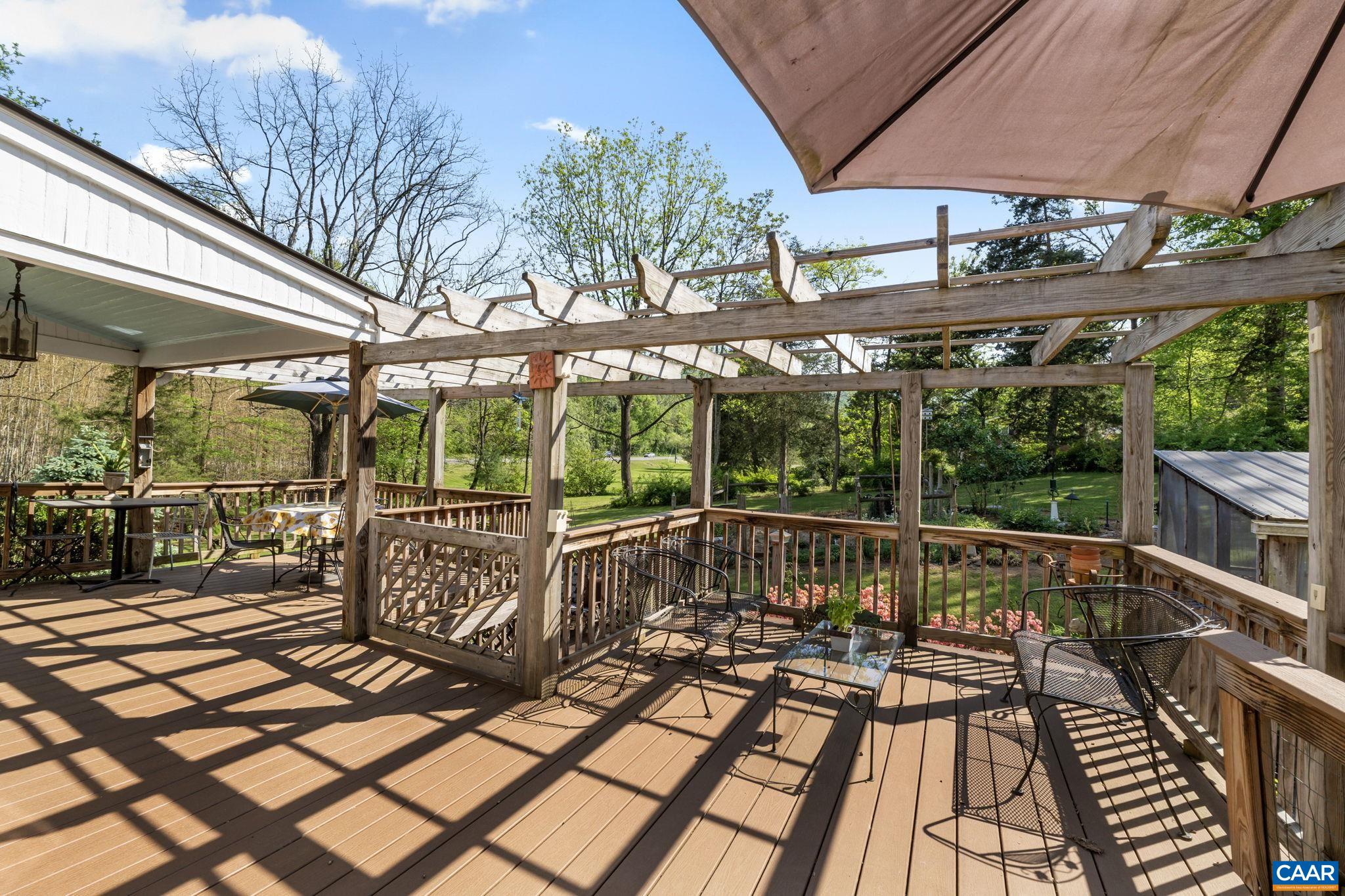 525 DEBENHAM CT