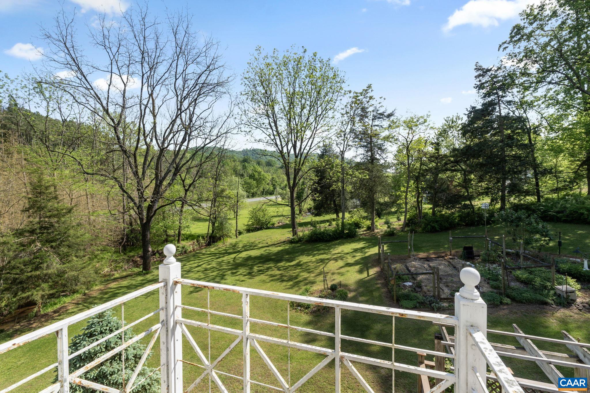 525 DEBENHAM CT