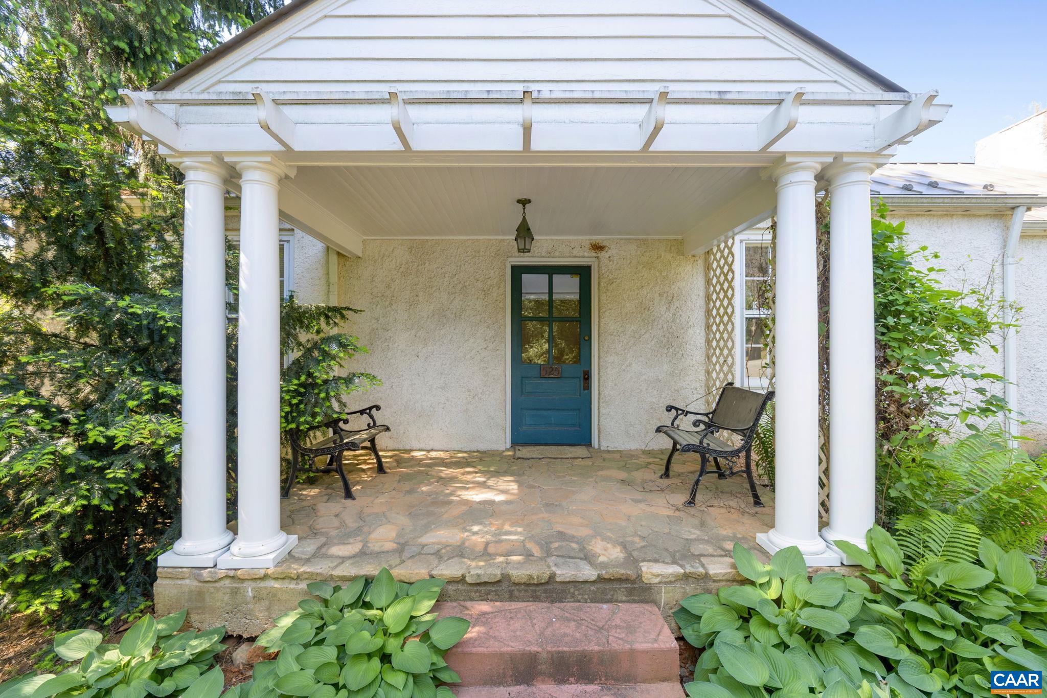 525 DEBENHAM CT