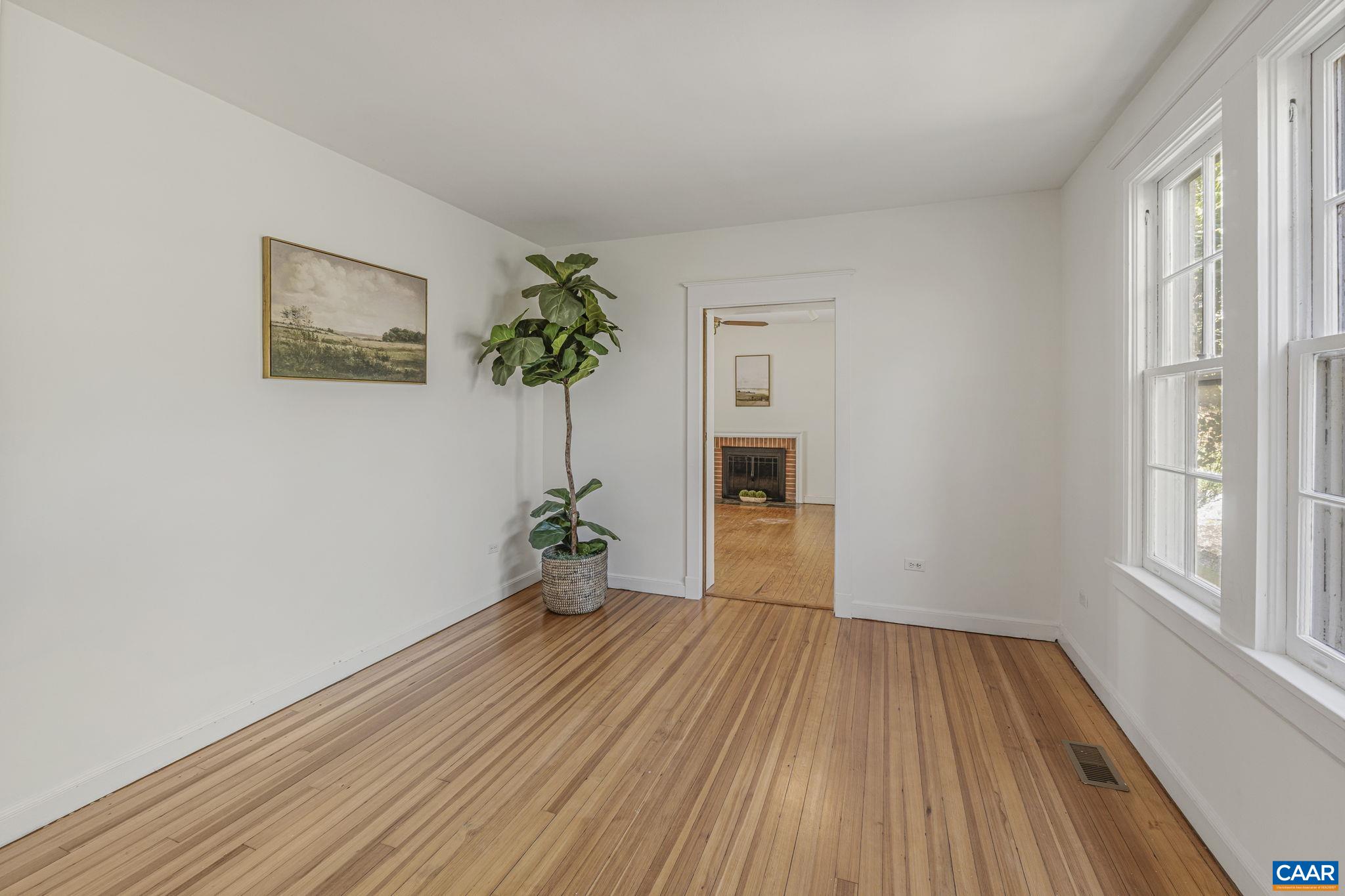 525 DEBENHAM CT