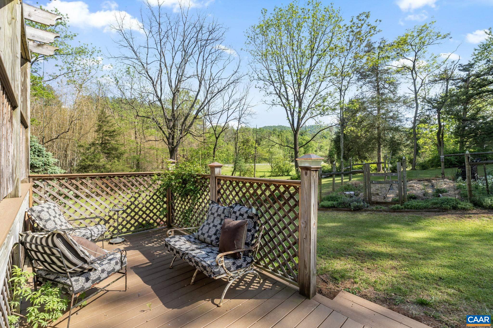 525 DEBENHAM CT