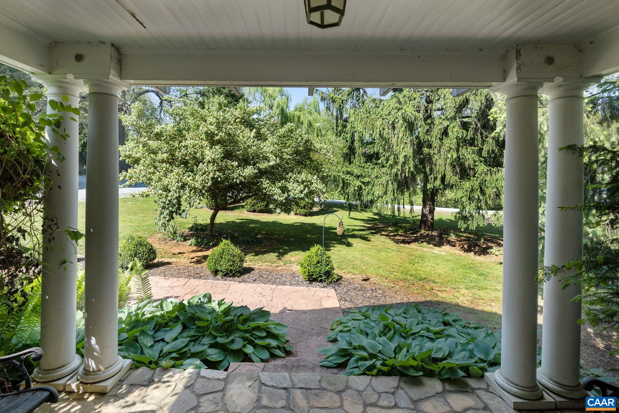525 DEBENHAM CT