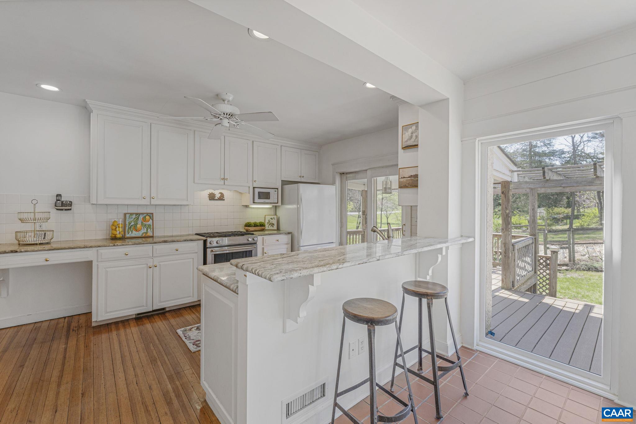 525 DEBENHAM CT