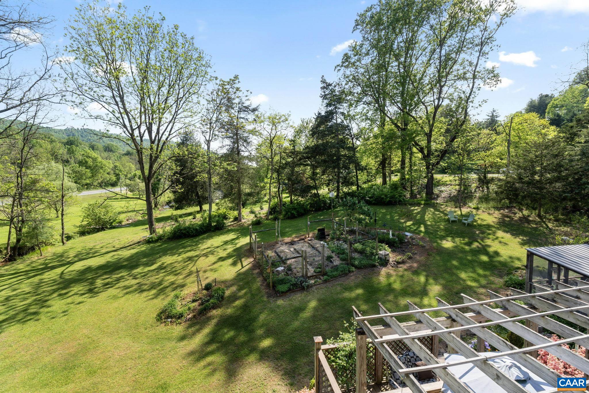 525 DEBENHAM CT