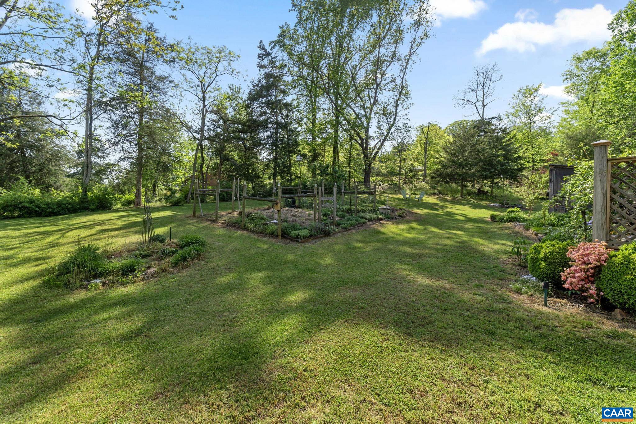 525 DEBENHAM CT
