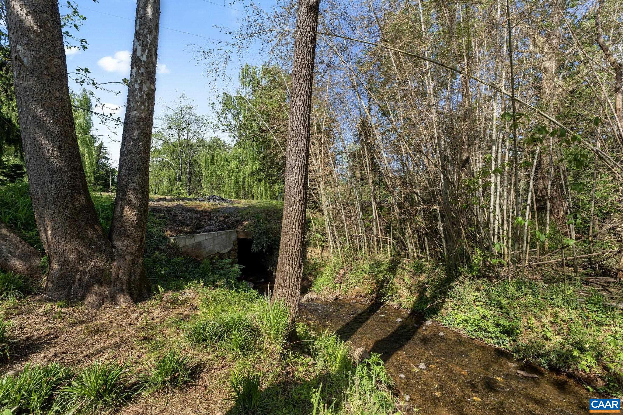 525 DEBENHAM CT