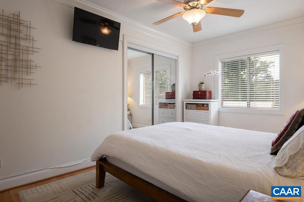 1800 JEFFERSON PARK AVE Unit: 305
