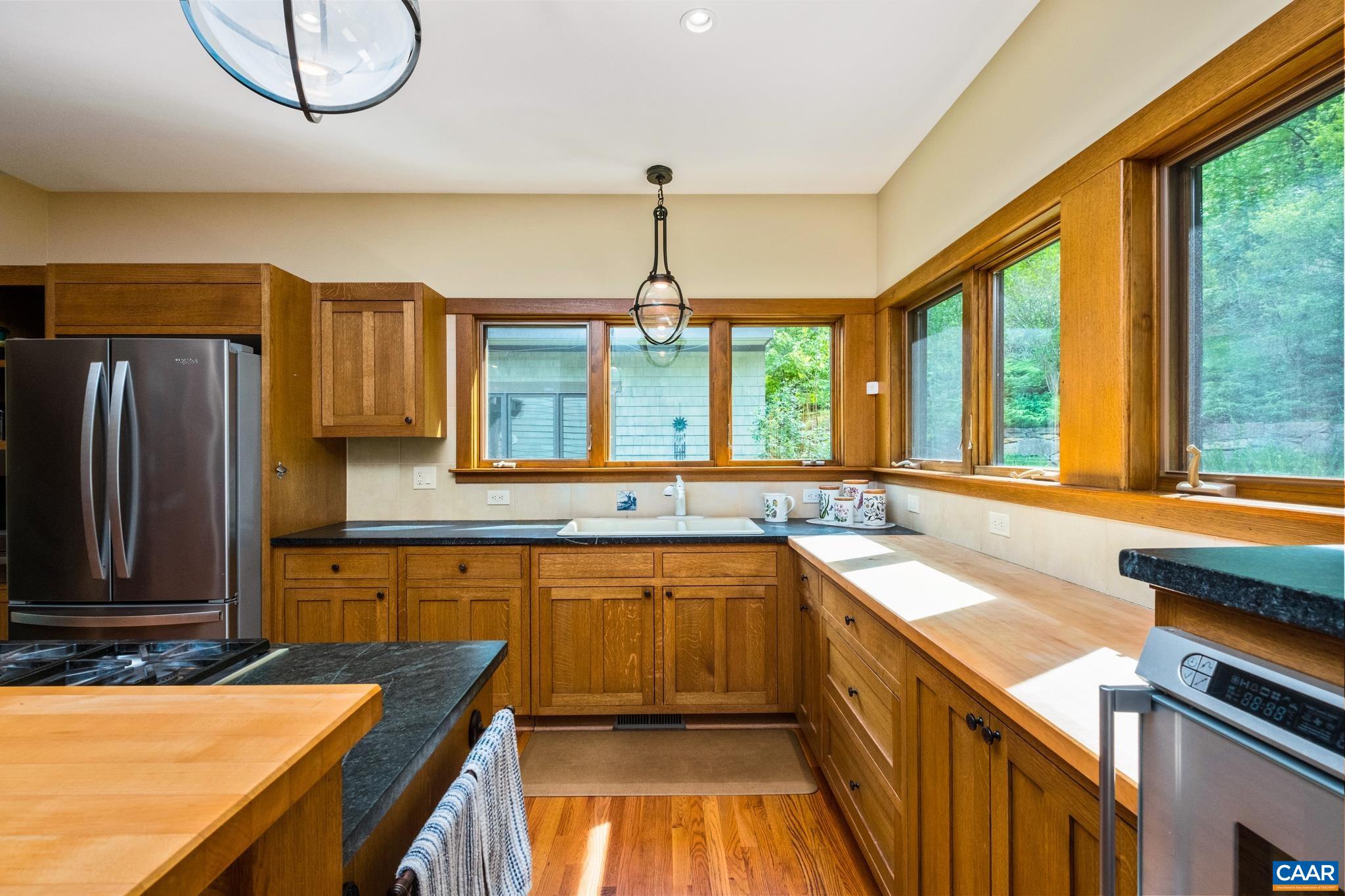 4547 TAYLOR CREEK RD