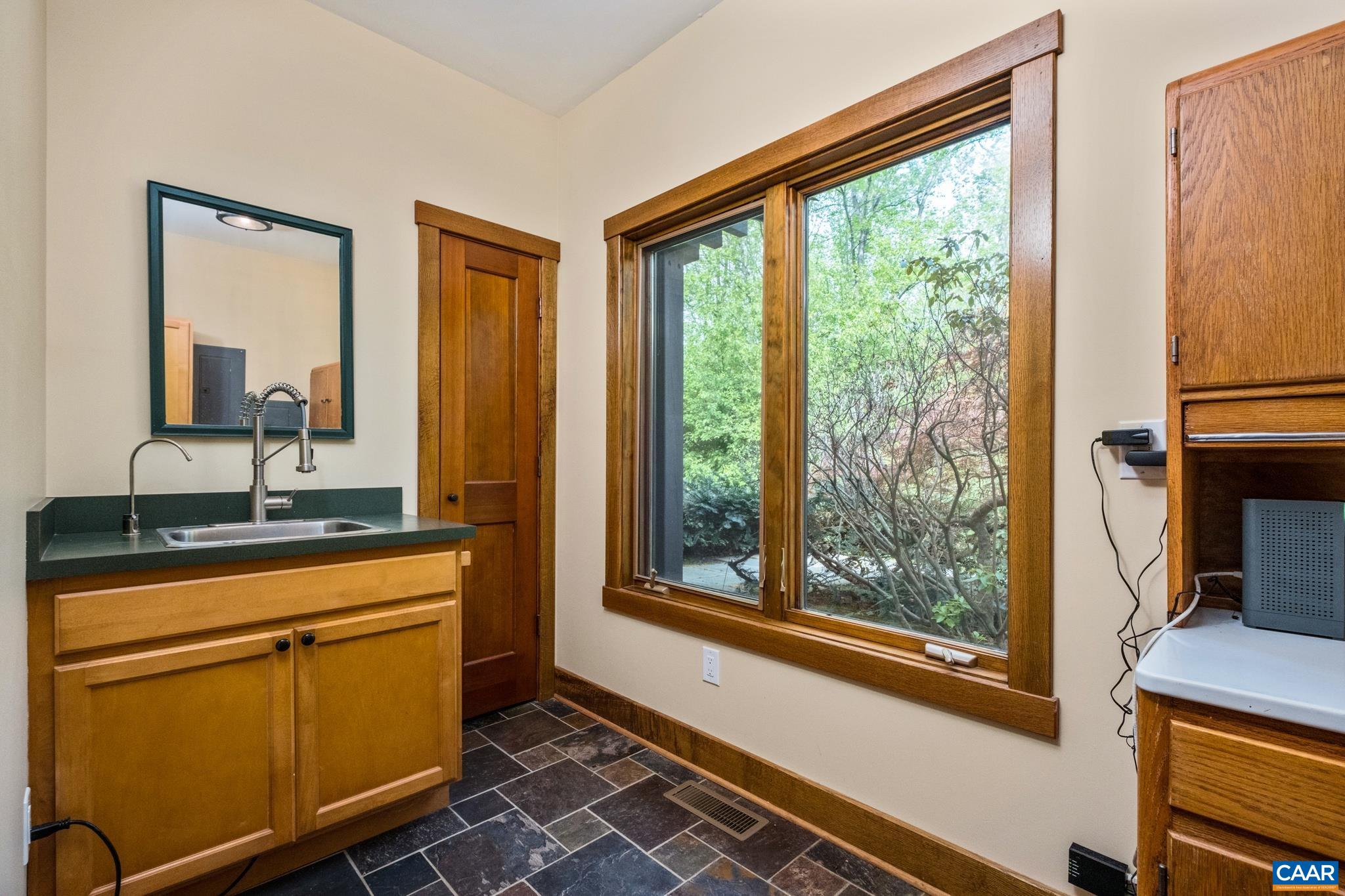 4547 TAYLOR CREEK RD