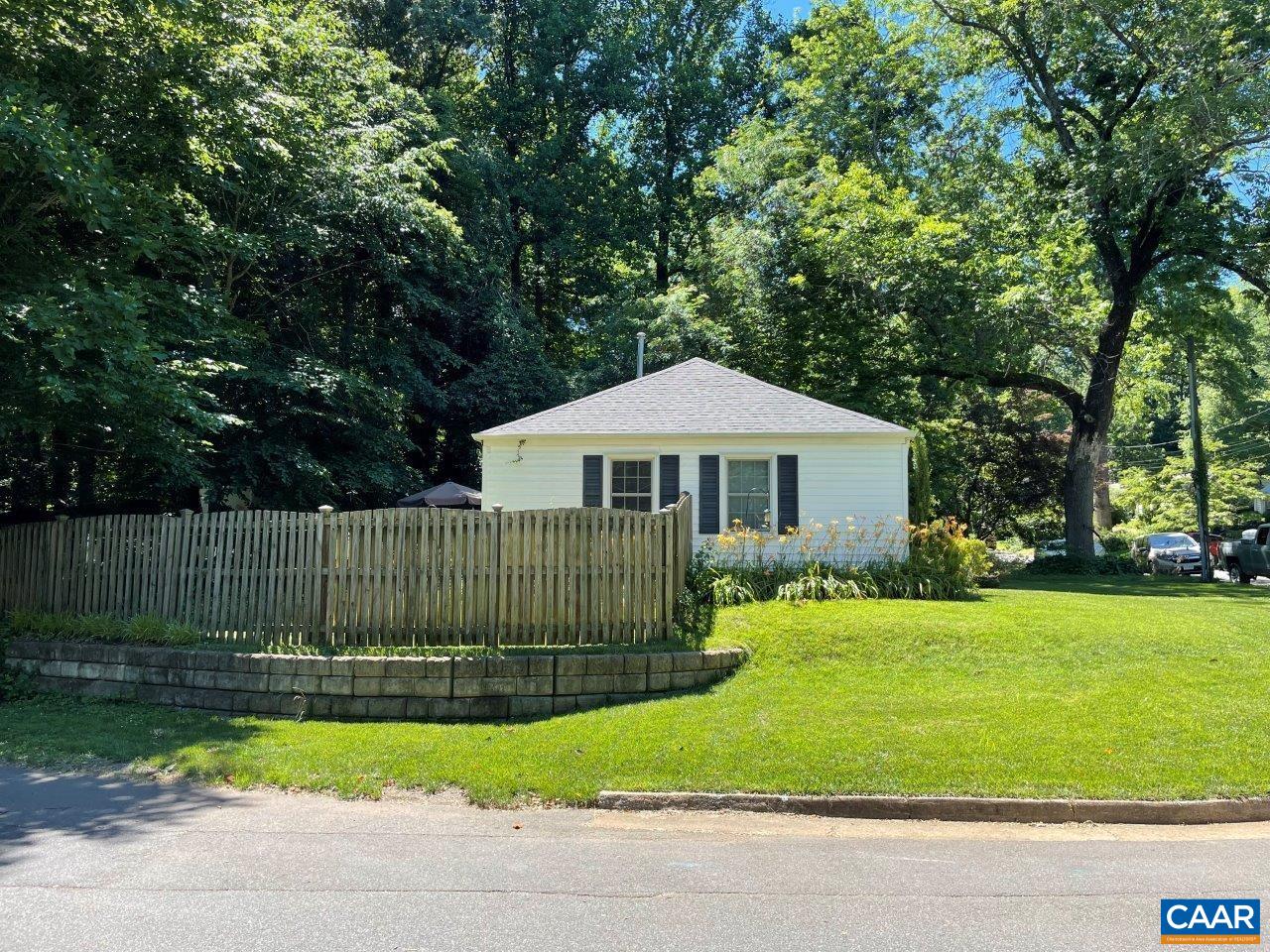 1618 MASON LN