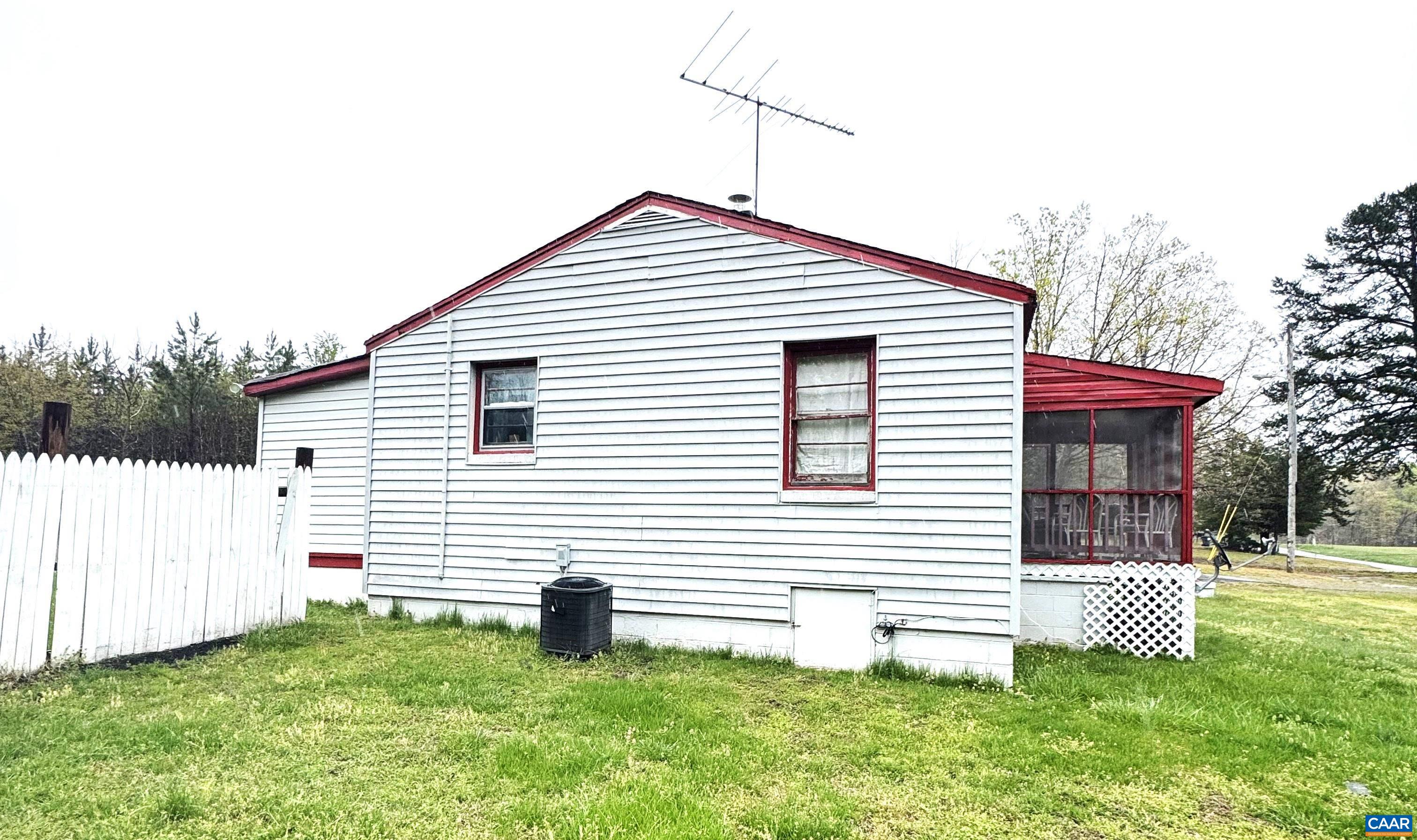 7625 VENABLE RD