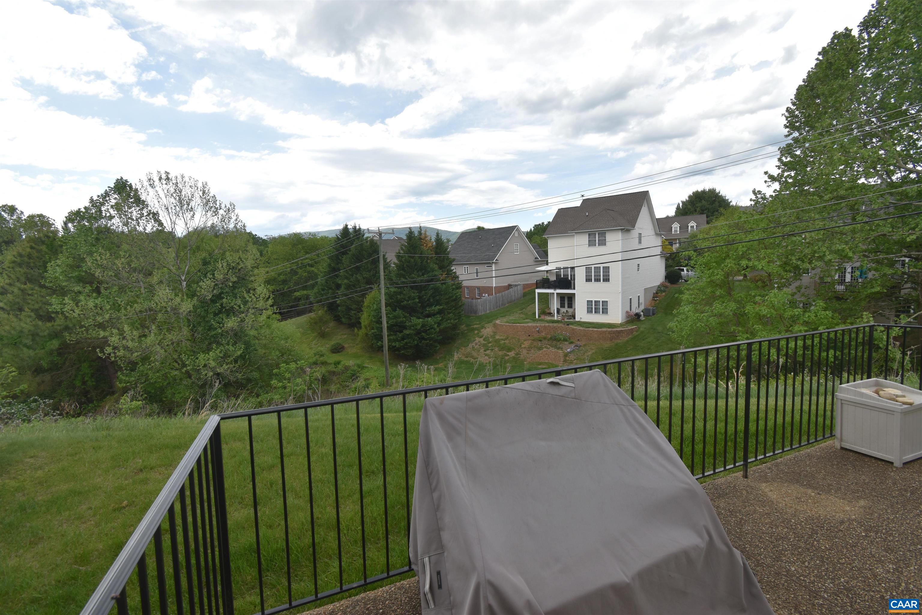 1306 GATE POST LN