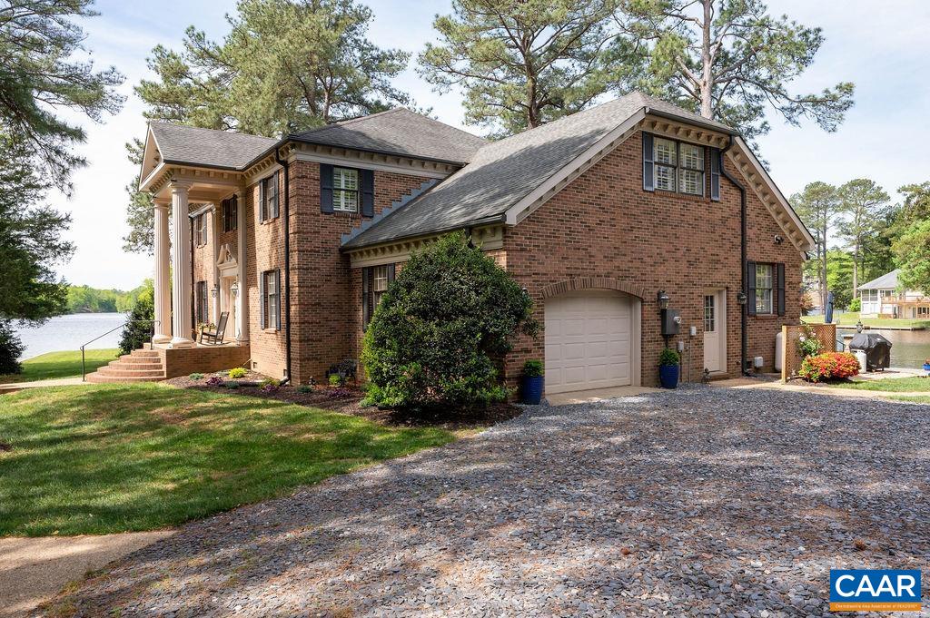 25 BOLLING CIR