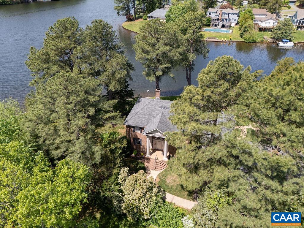25 BOLLING CIR