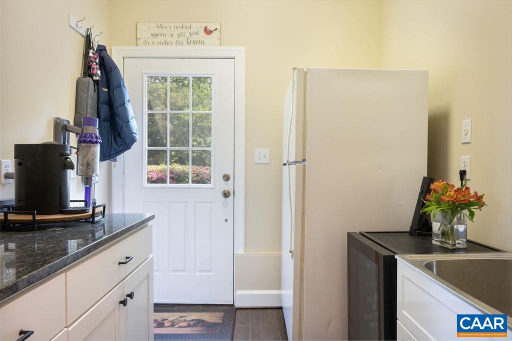 25 BOLLING CIR