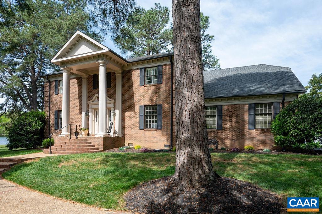 25 BOLLING CIR