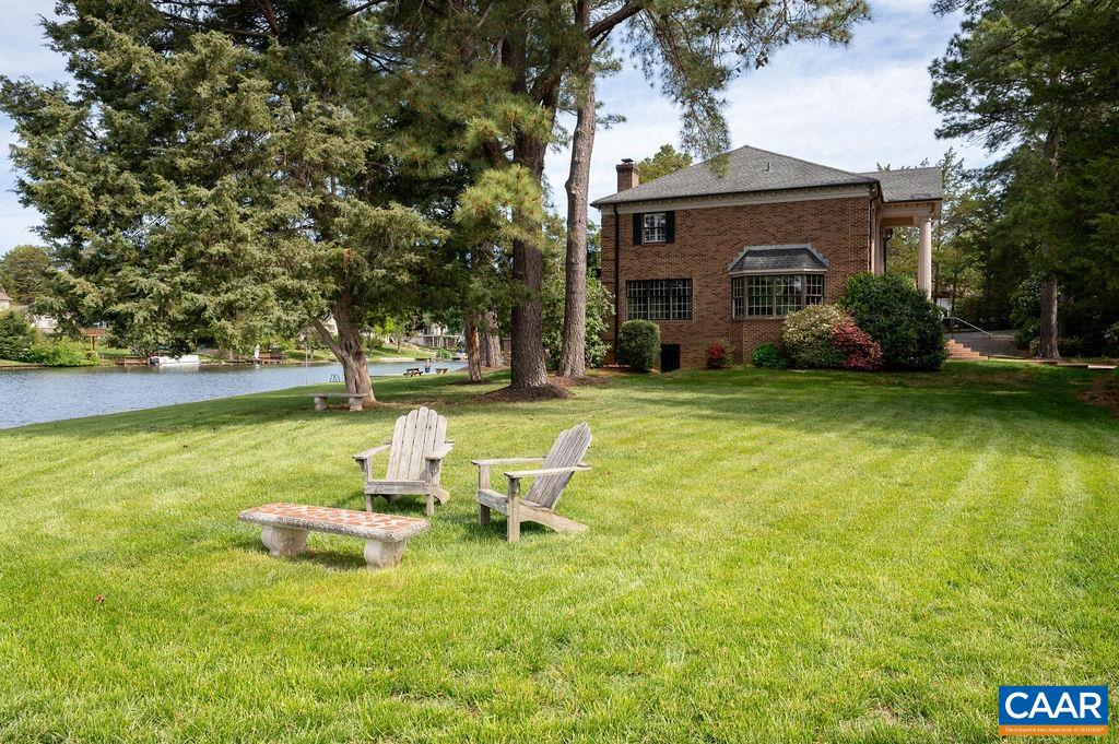 25 BOLLING CIR