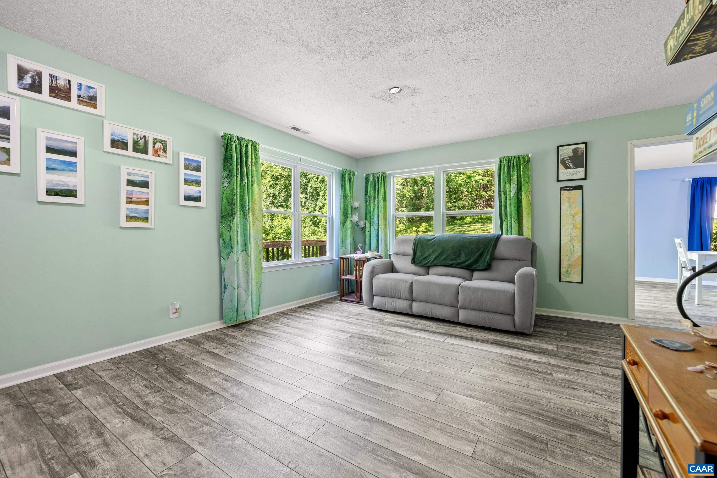 150 SCARBOROUGH PL