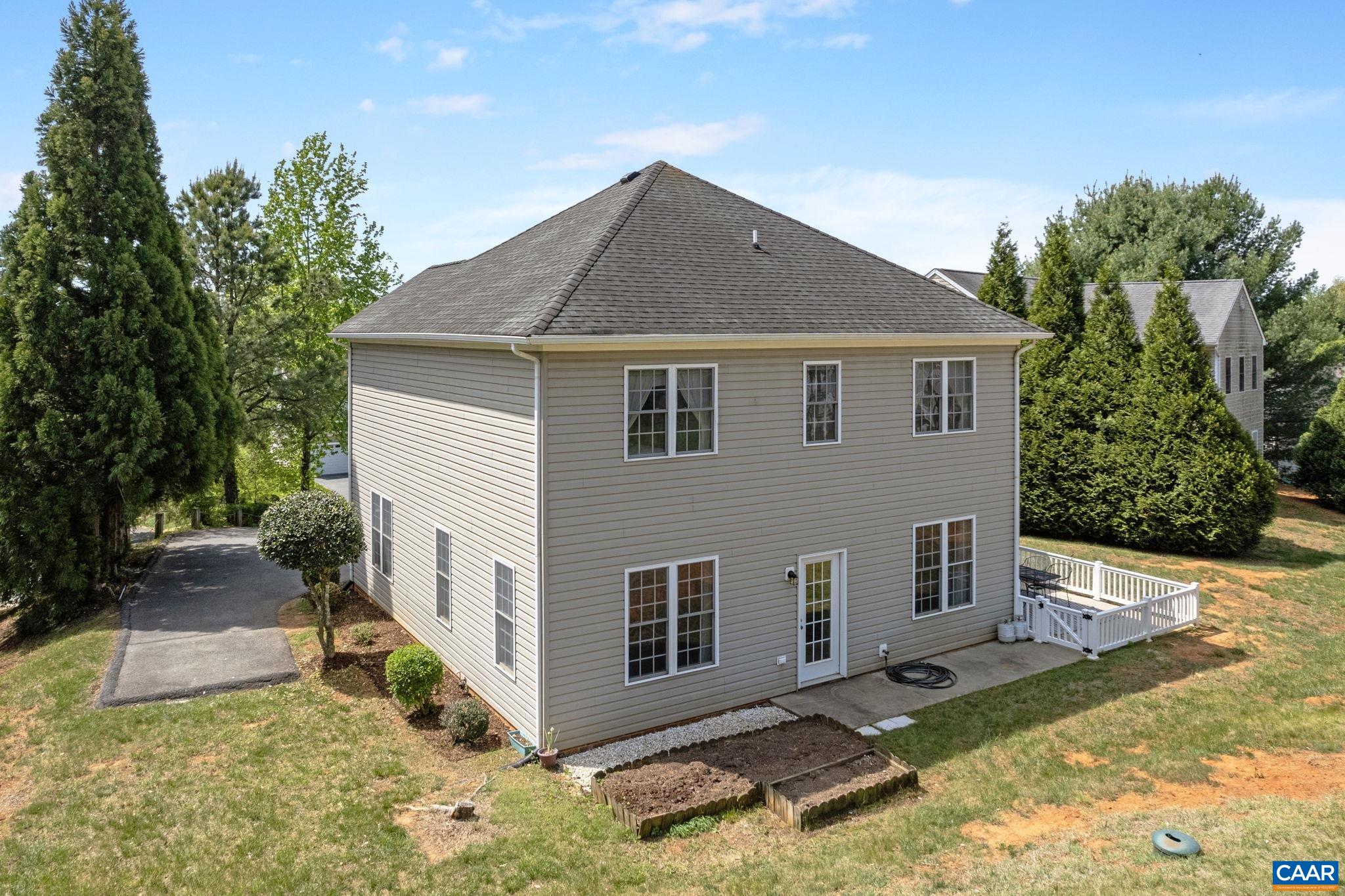 1365 AMBER RIDGE RD