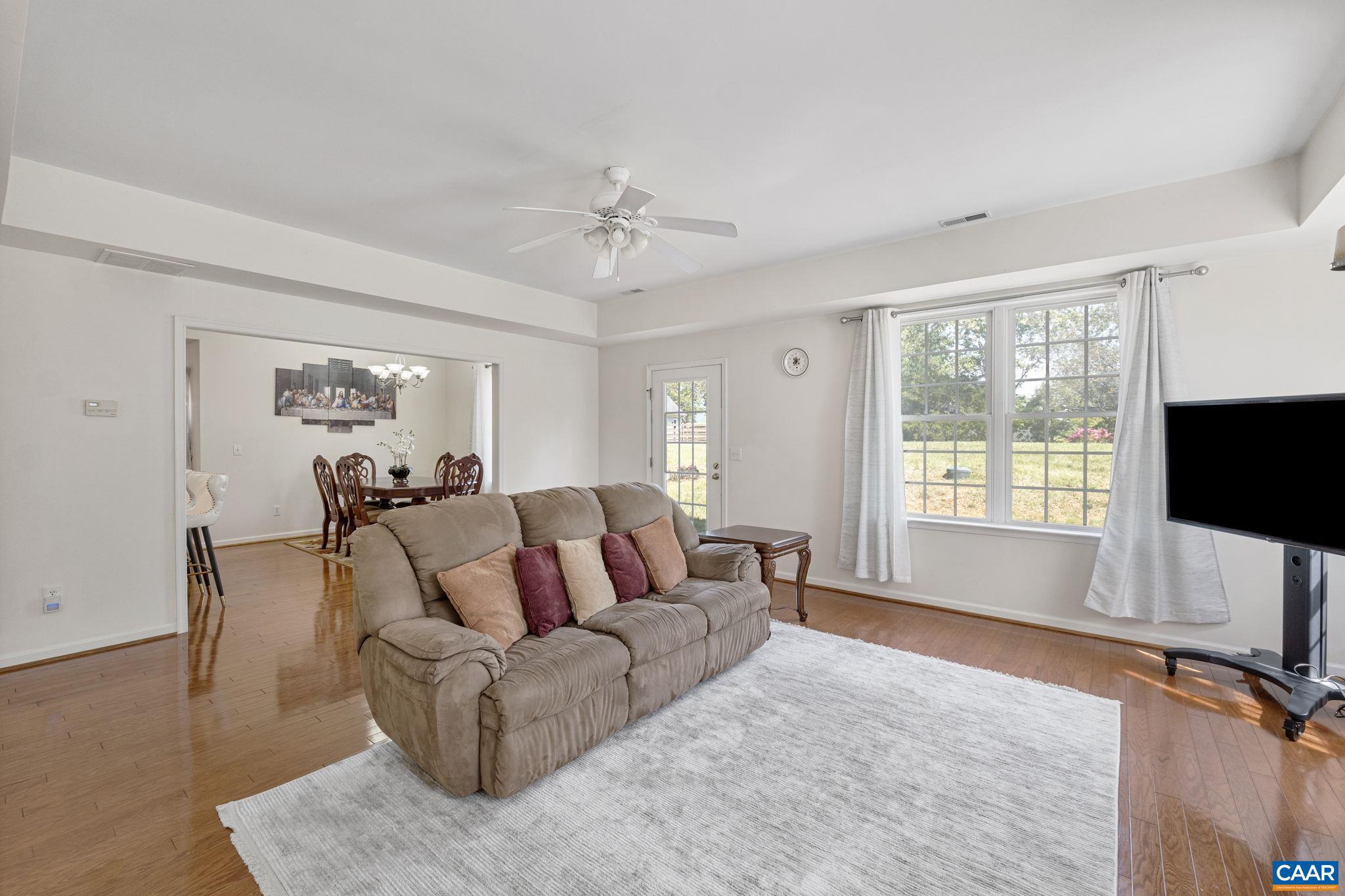 1365 AMBER RIDGE RD