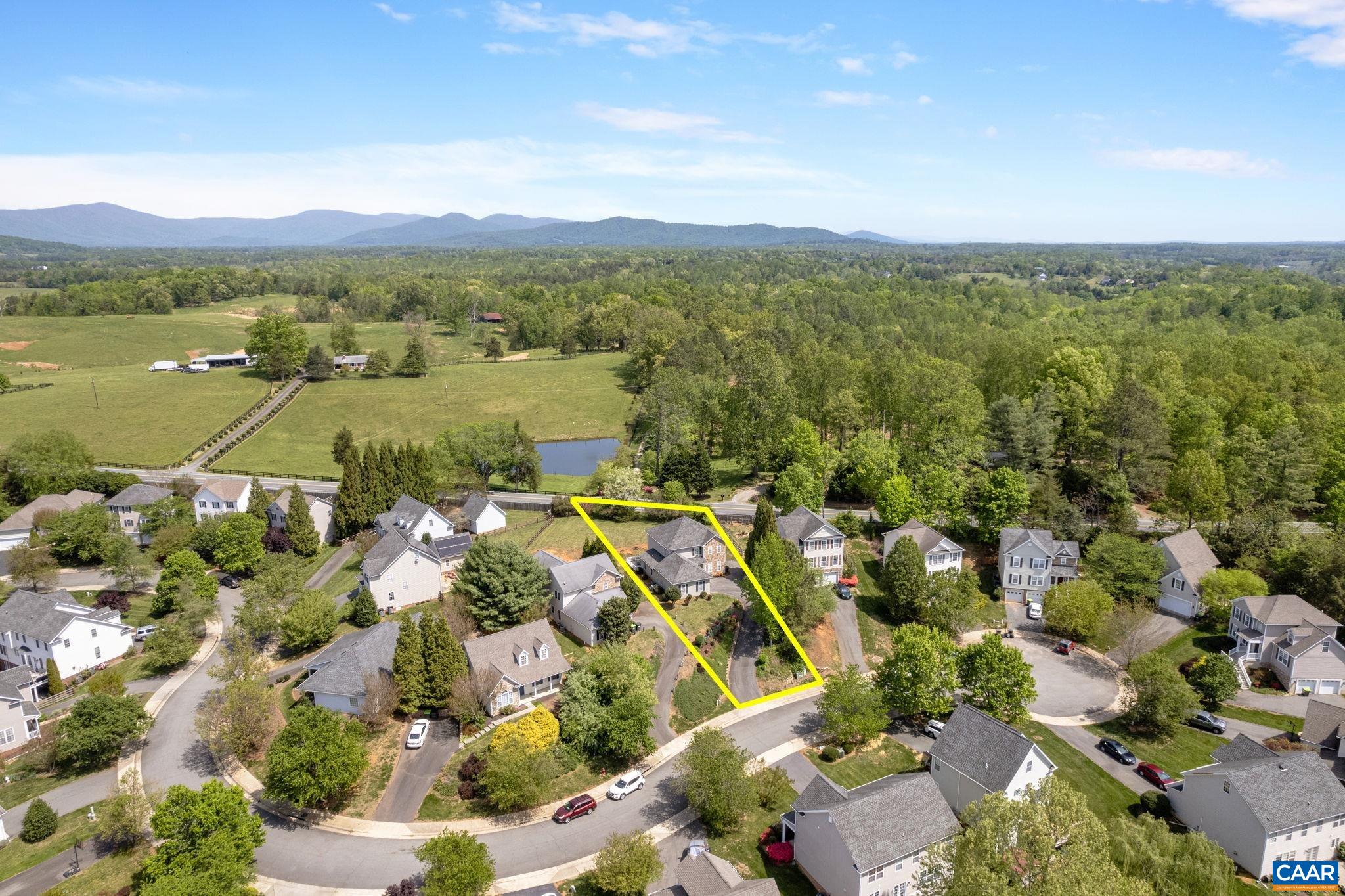 1365 AMBER RIDGE RD