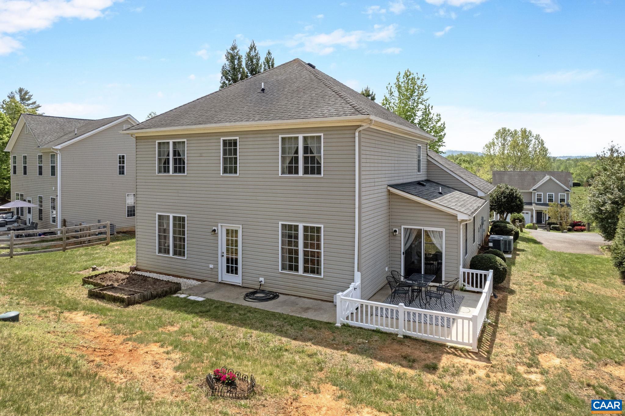 1365 AMBER RIDGE RD