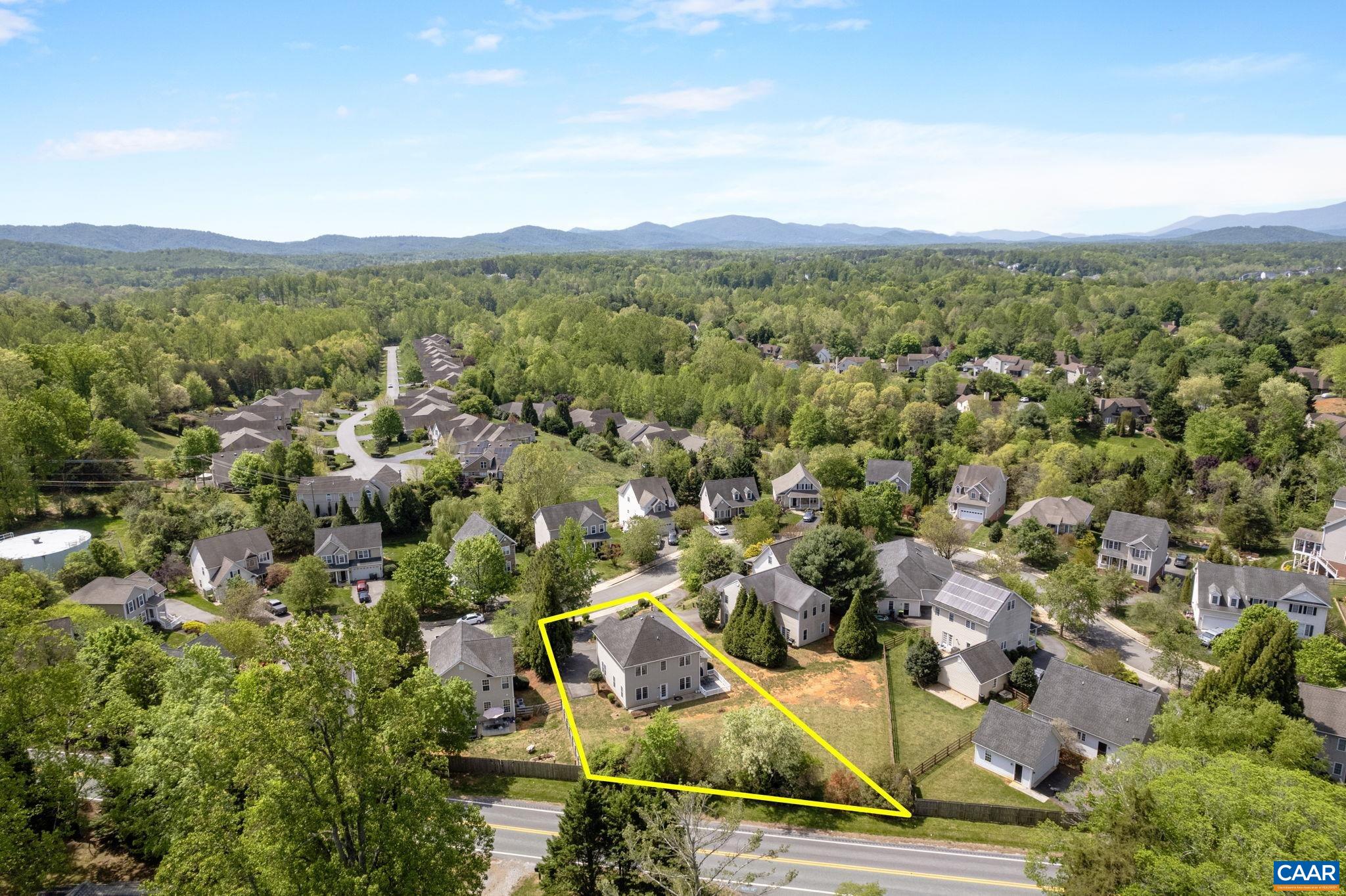 1365 AMBER RIDGE RD