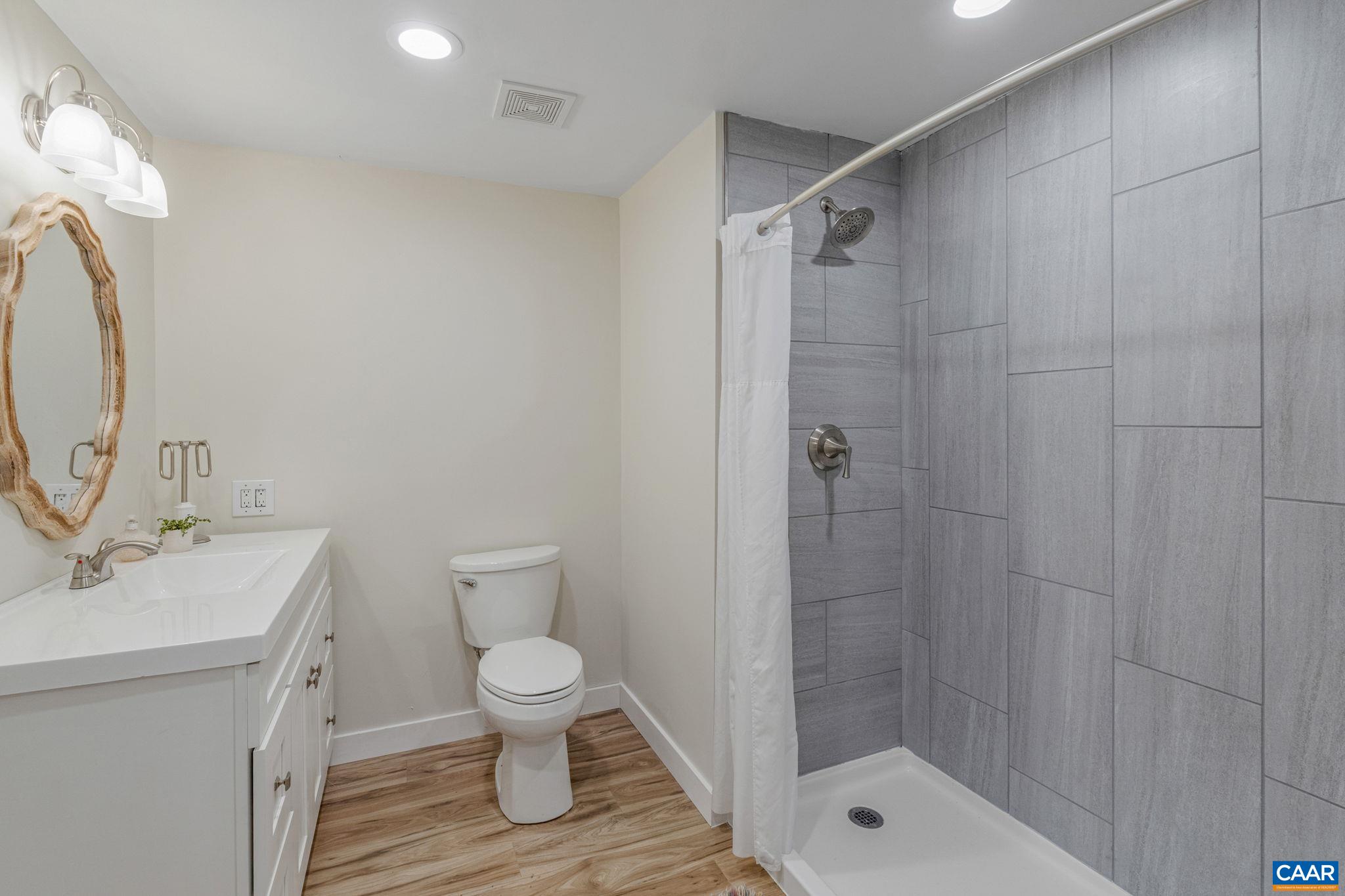 1025 SHADWELL RD