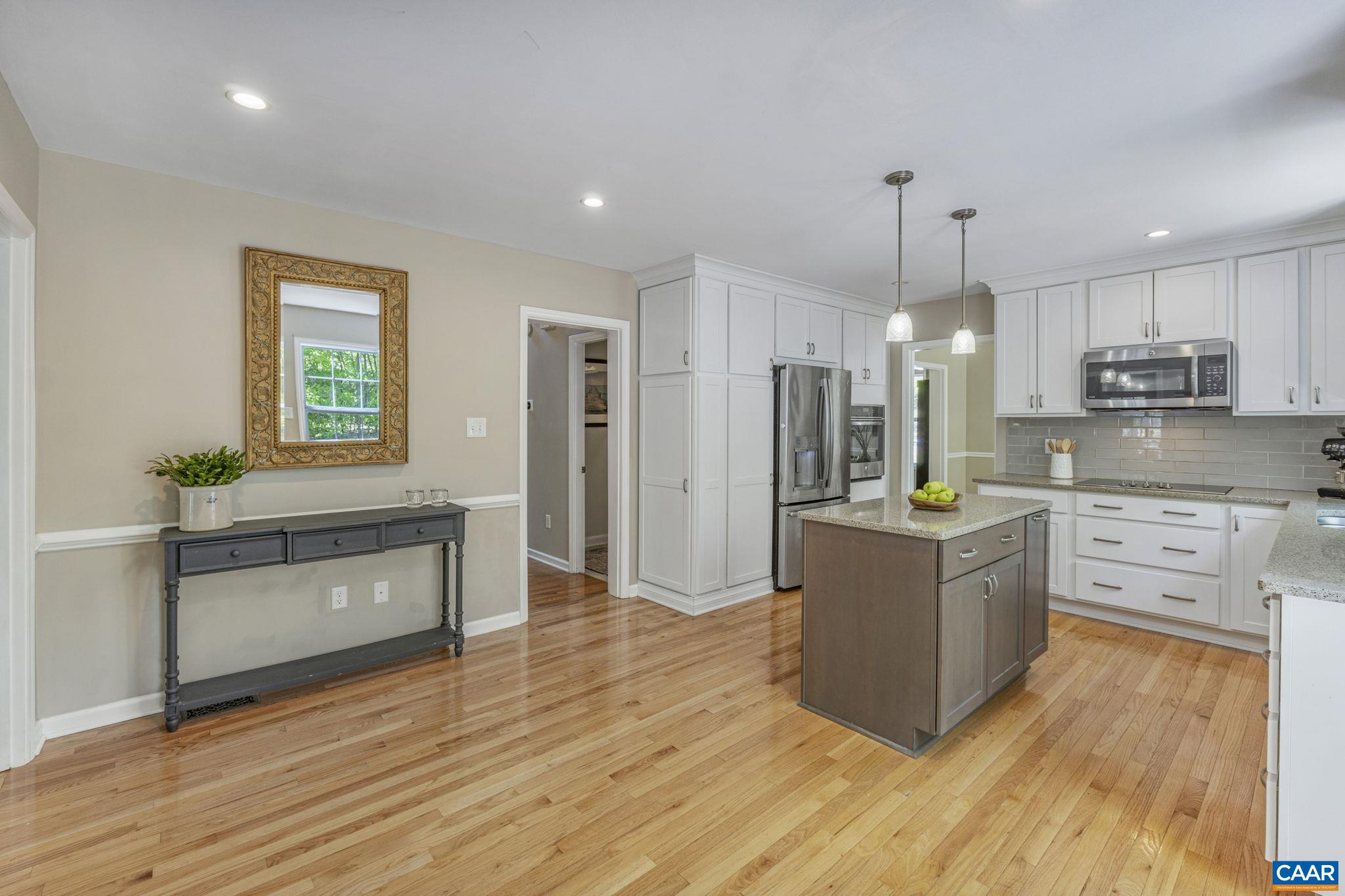 1025 SHADWELL RD