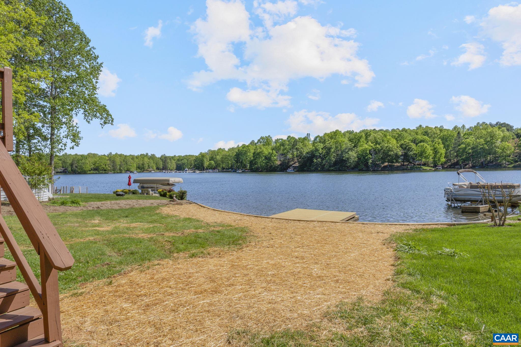 43 TANGLEWOOD RD