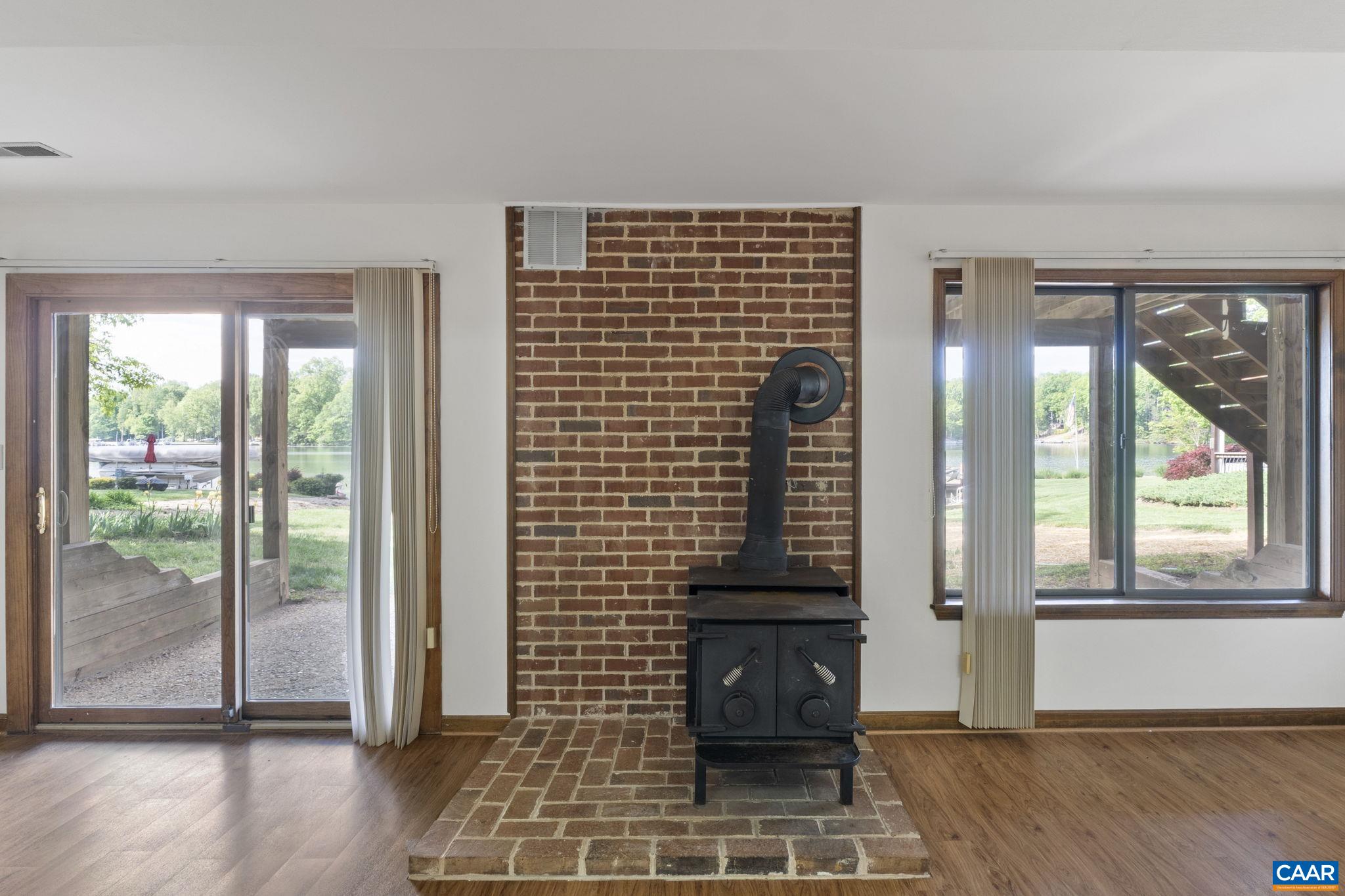 43 TANGLEWOOD RD