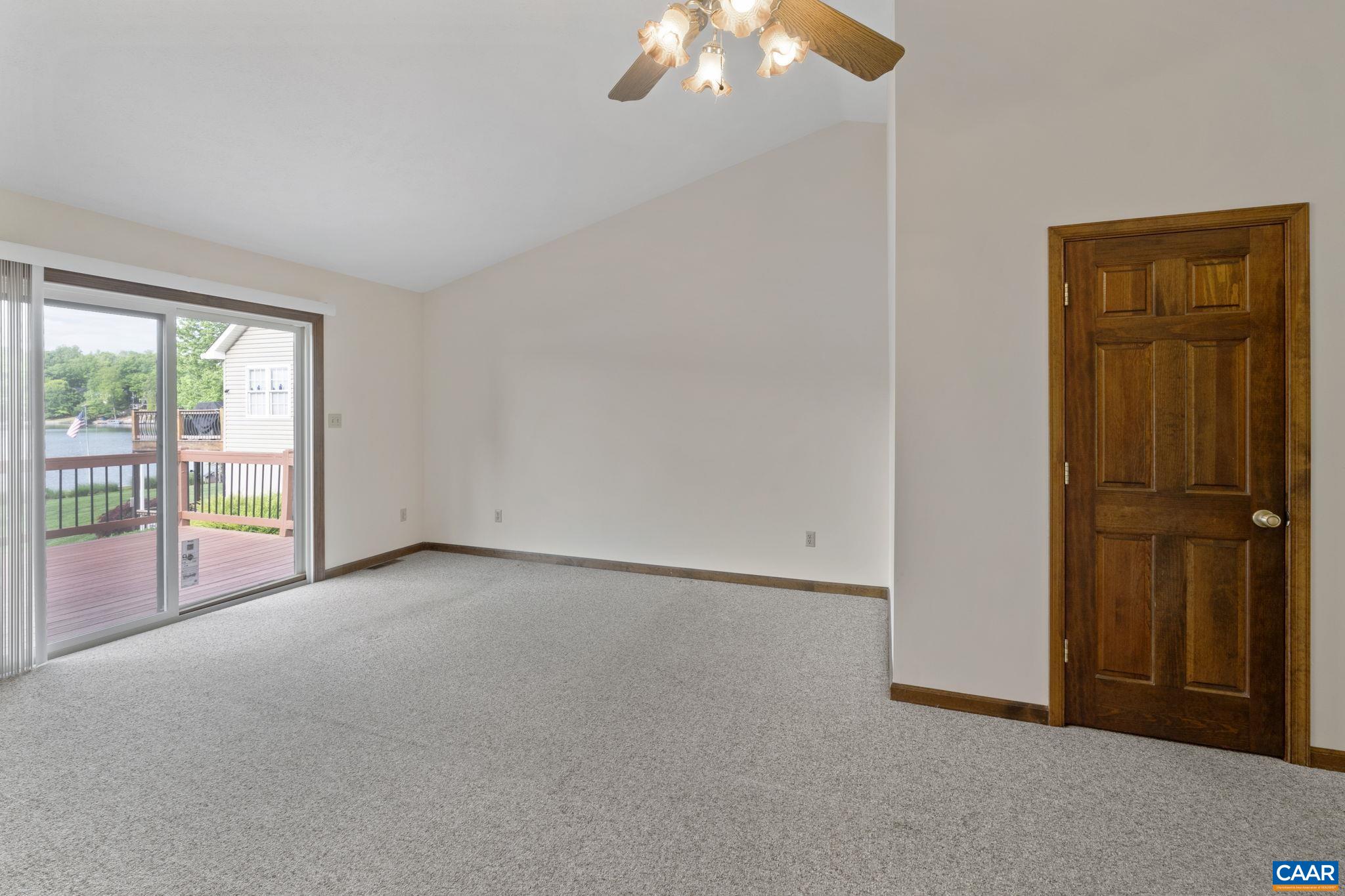 43 TANGLEWOOD RD