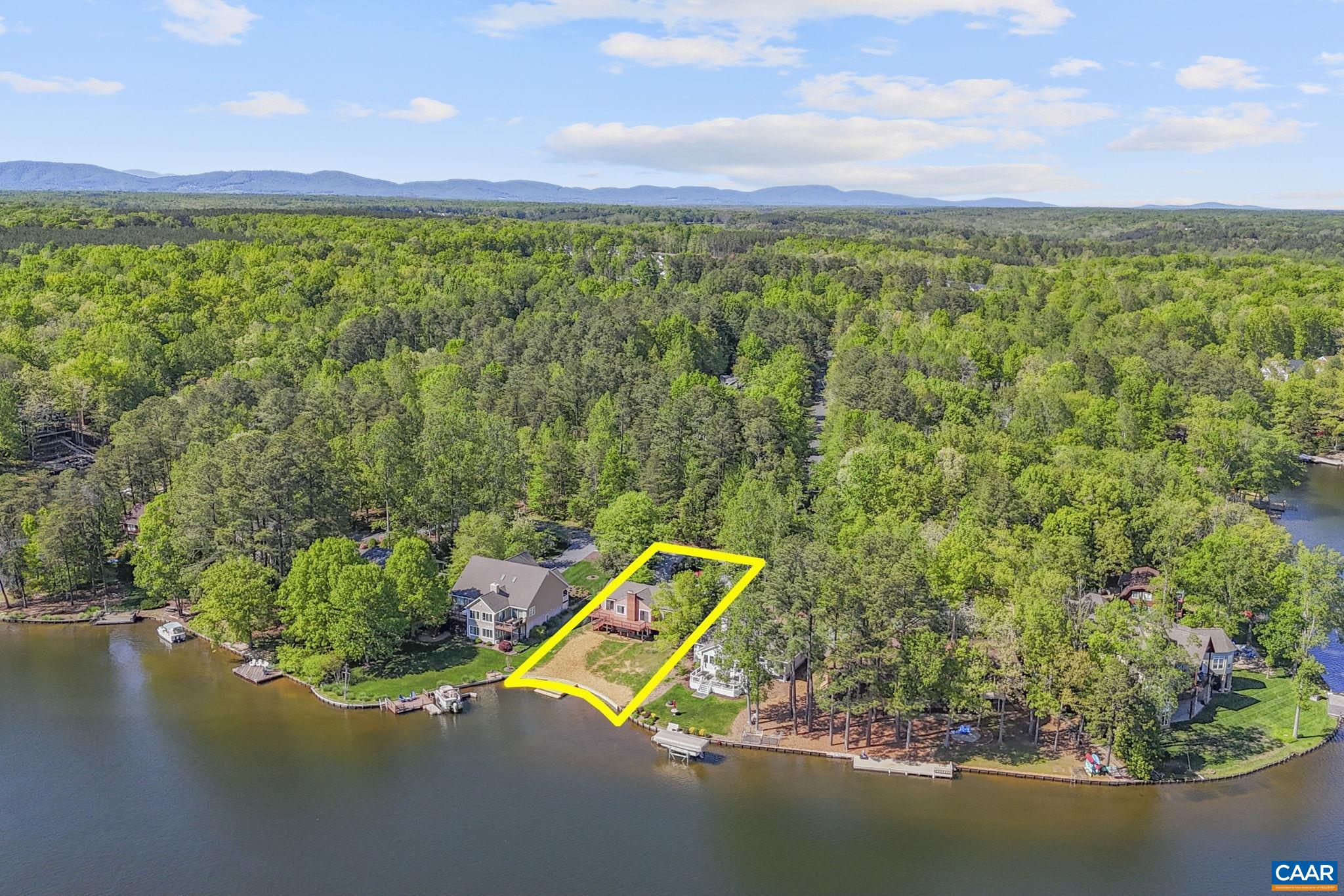 43 TANGLEWOOD RD