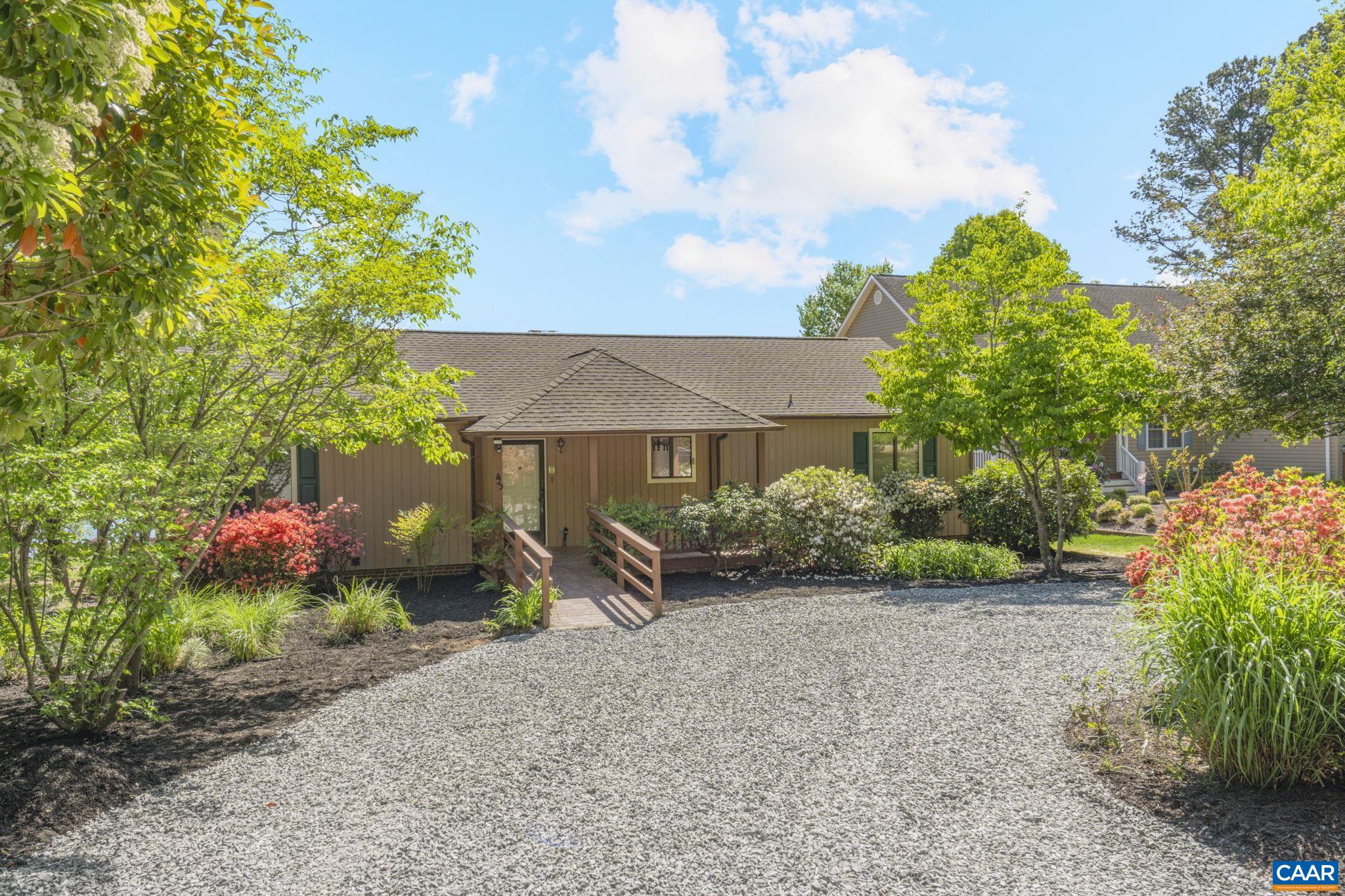 43 TANGLEWOOD RD