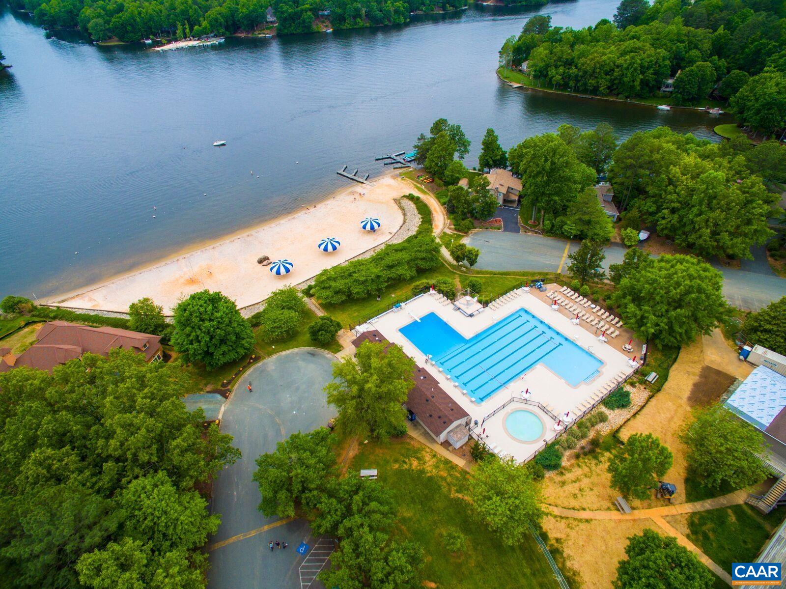 43 TANGLEWOOD RD