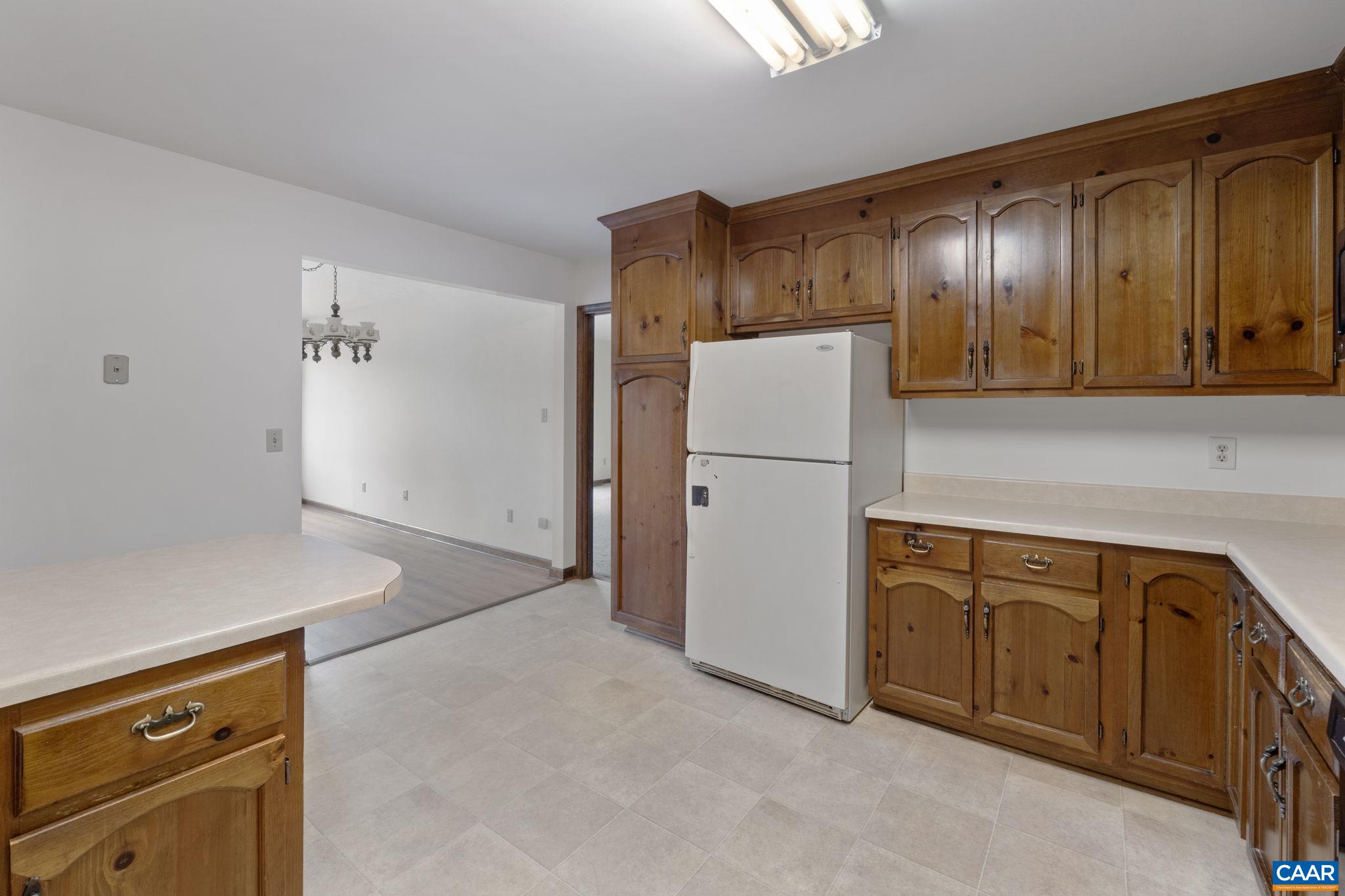 43 TANGLEWOOD RD