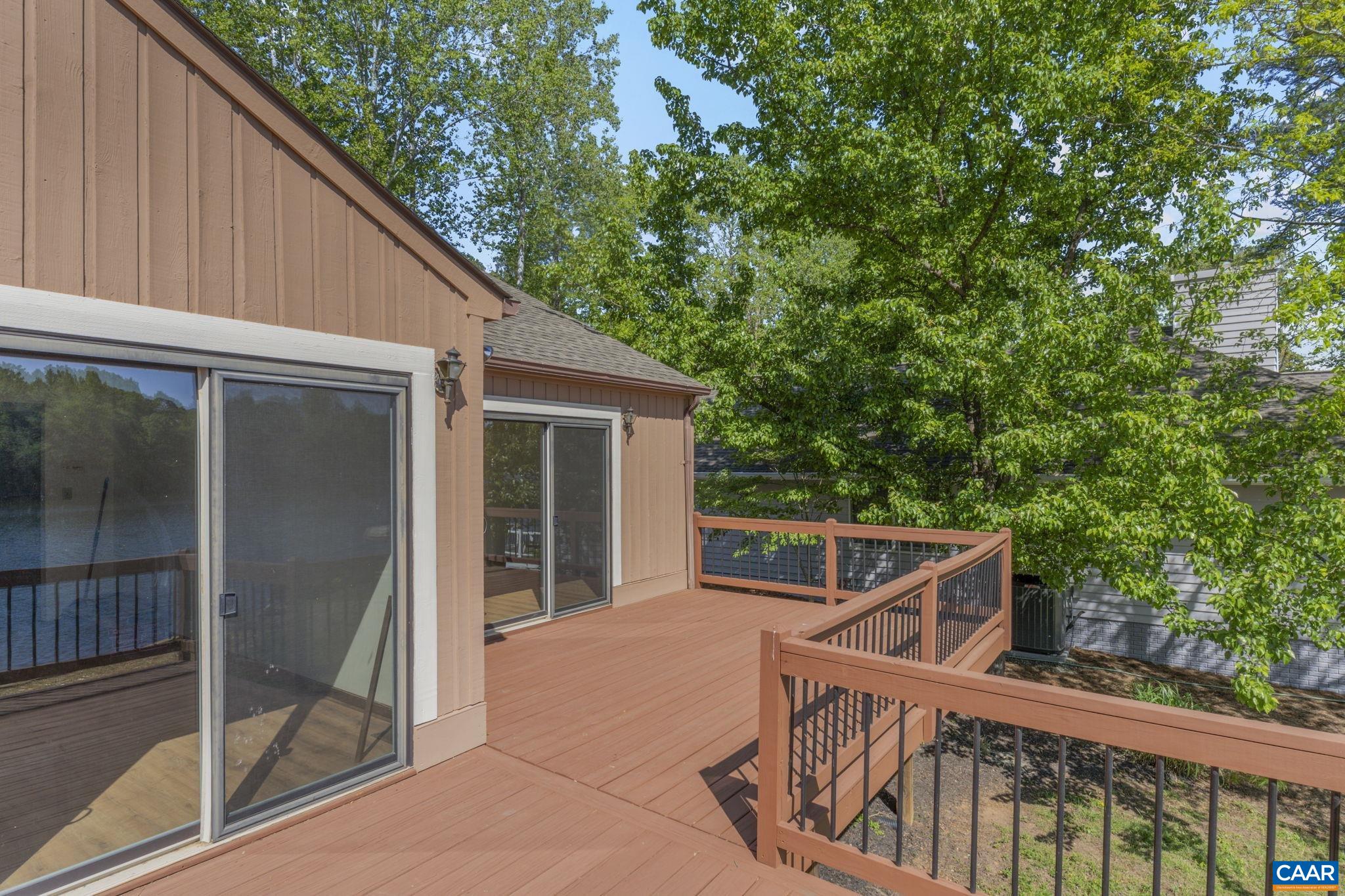 43 TANGLEWOOD RD
