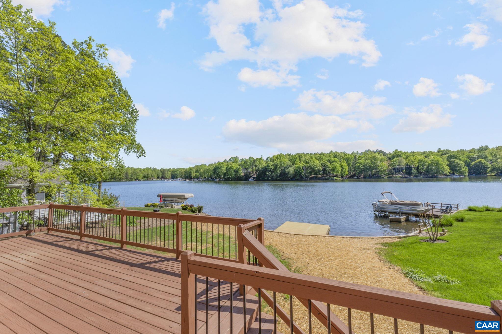 43 TANGLEWOOD RD