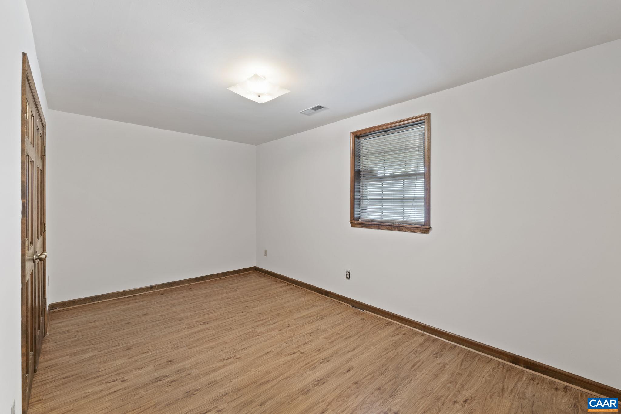 43 TANGLEWOOD RD