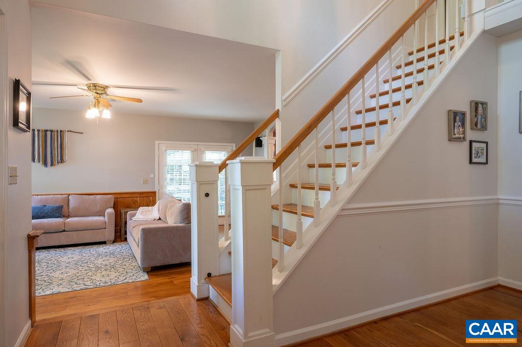 75 HICKORY LN