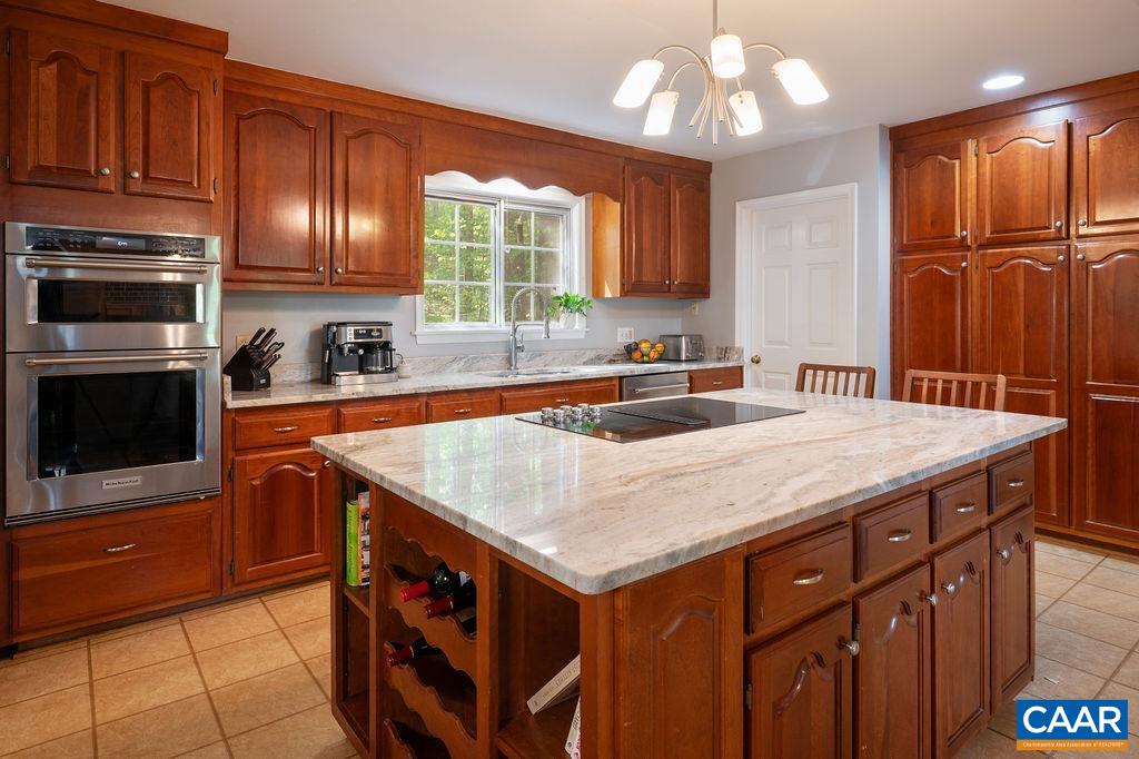 75 HICKORY LN