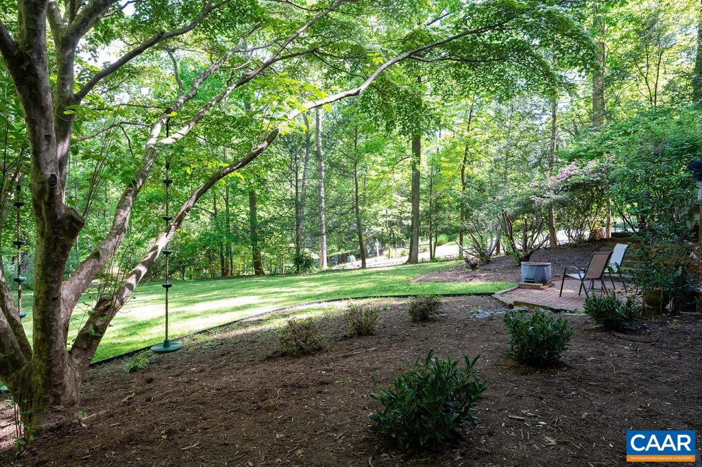 75 HICKORY LN